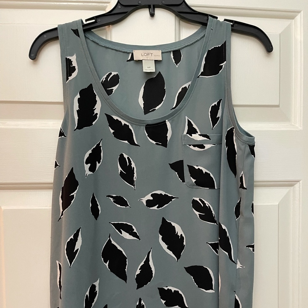 Women’s Loft Sleeveless Top, Size Petite Medium
